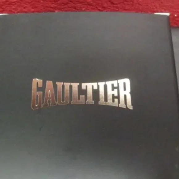 Jean Paul GAULTIER mini Ring light collectorsedition - Picture 4 of 5